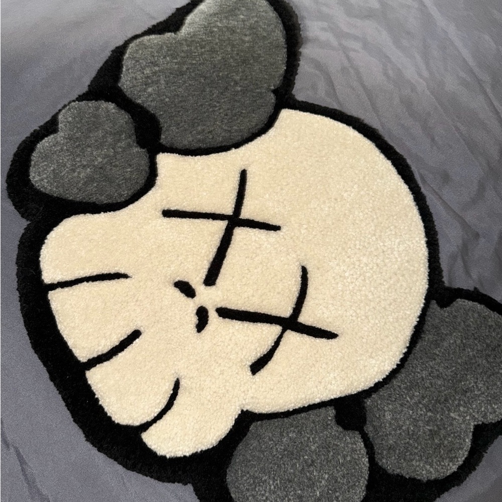 HANDMADE KAWS ART RUG
(18in x 12in) - Picture 3 of 4